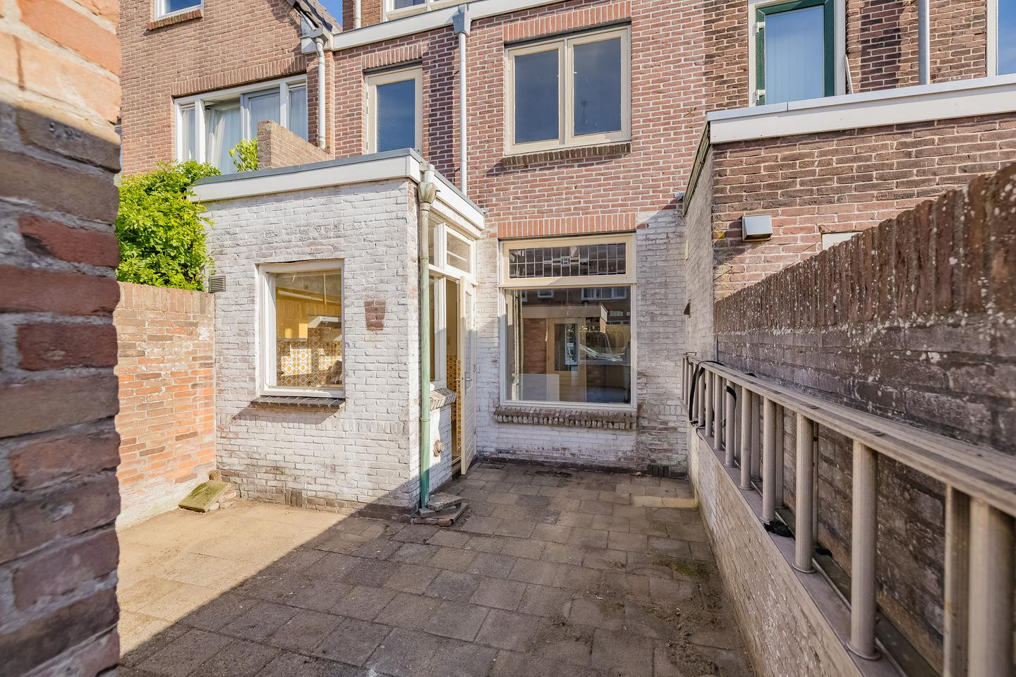 Tussenwoning te koop: Jan Pieterszoon Coenstraat 81, Ijmuiden