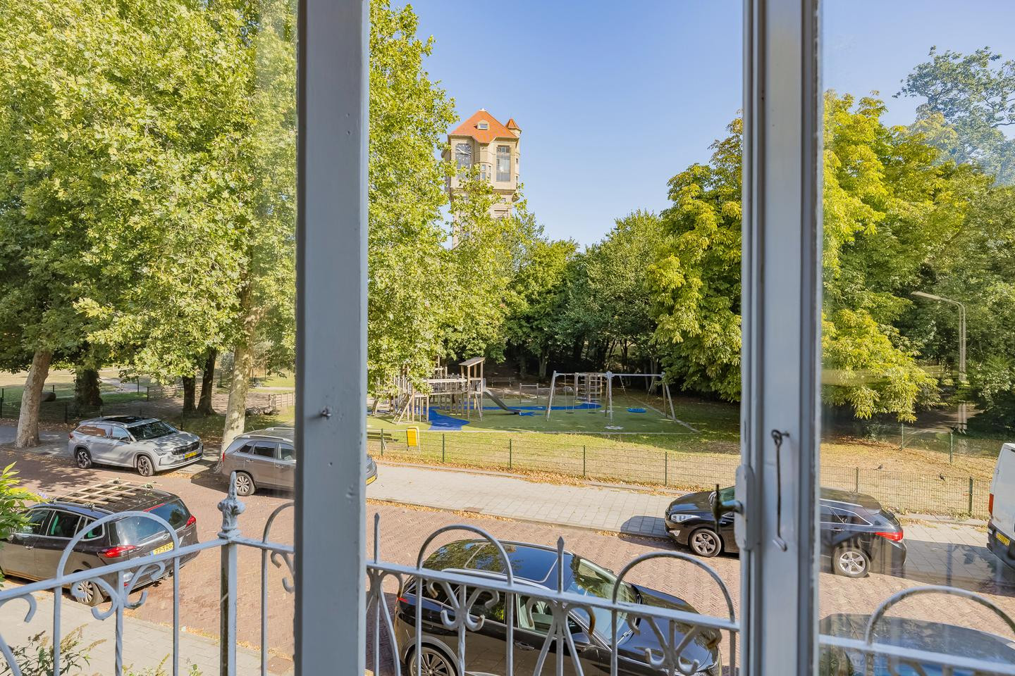 Tussenwoning te koop: Jan Pieterszoon Coenstraat 81, Ijmuiden