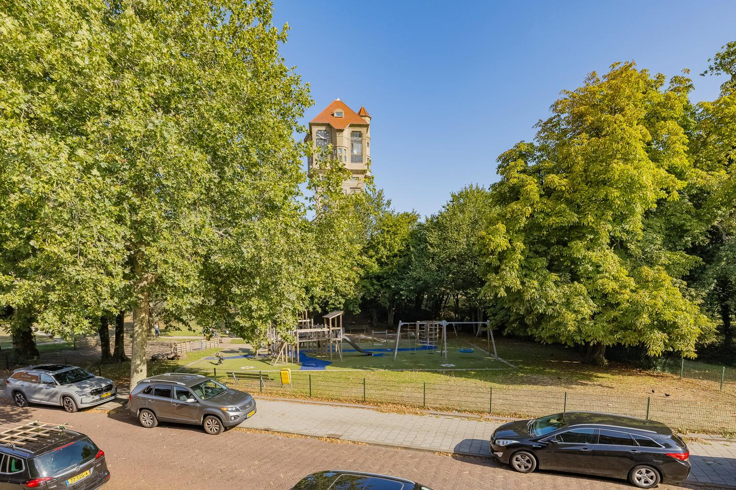 Tussenwoning te koop: Jan Pieterszoon Coenstraat 81, Ijmuiden