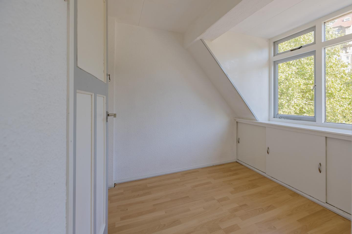 Tussenwoning te koop: Jan Pieterszoon Coenstraat 81, Ijmuiden