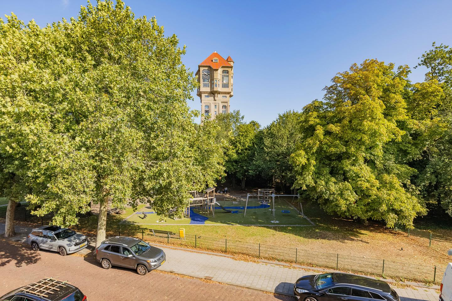Tussenwoning te koop: Jan Pieterszoon Coenstraat 81, Ijmuiden