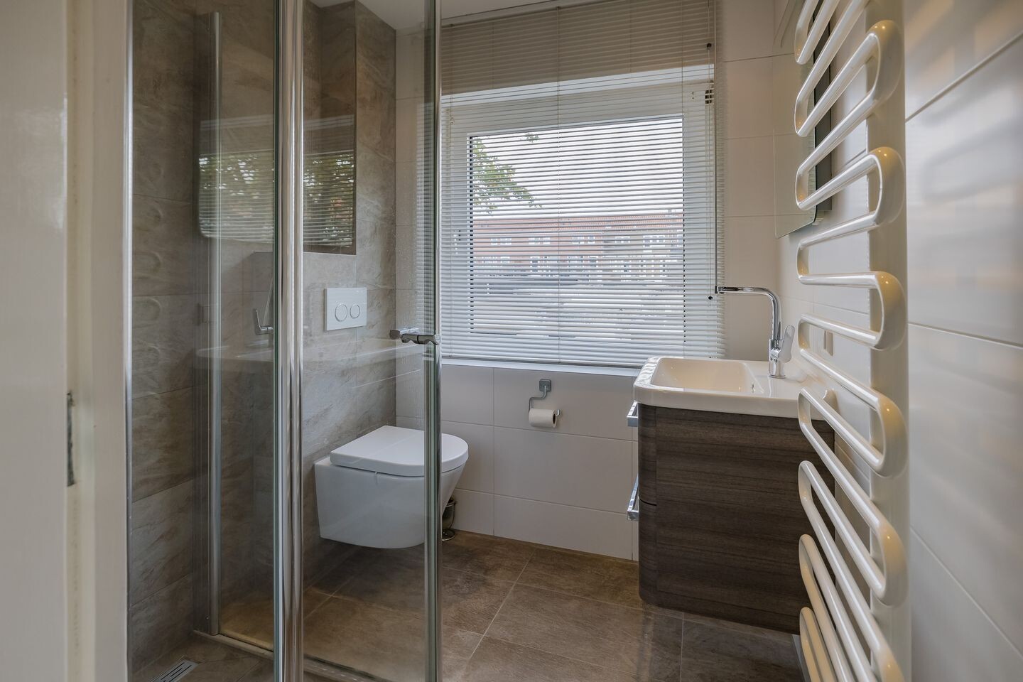 Tussenwoning te koop: Diezestraat 7, Ijmuiden