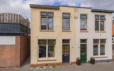 Van Leeuwen. 4