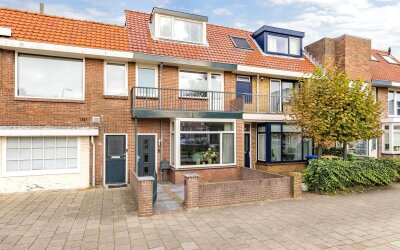 Alexander Bellstraat 1