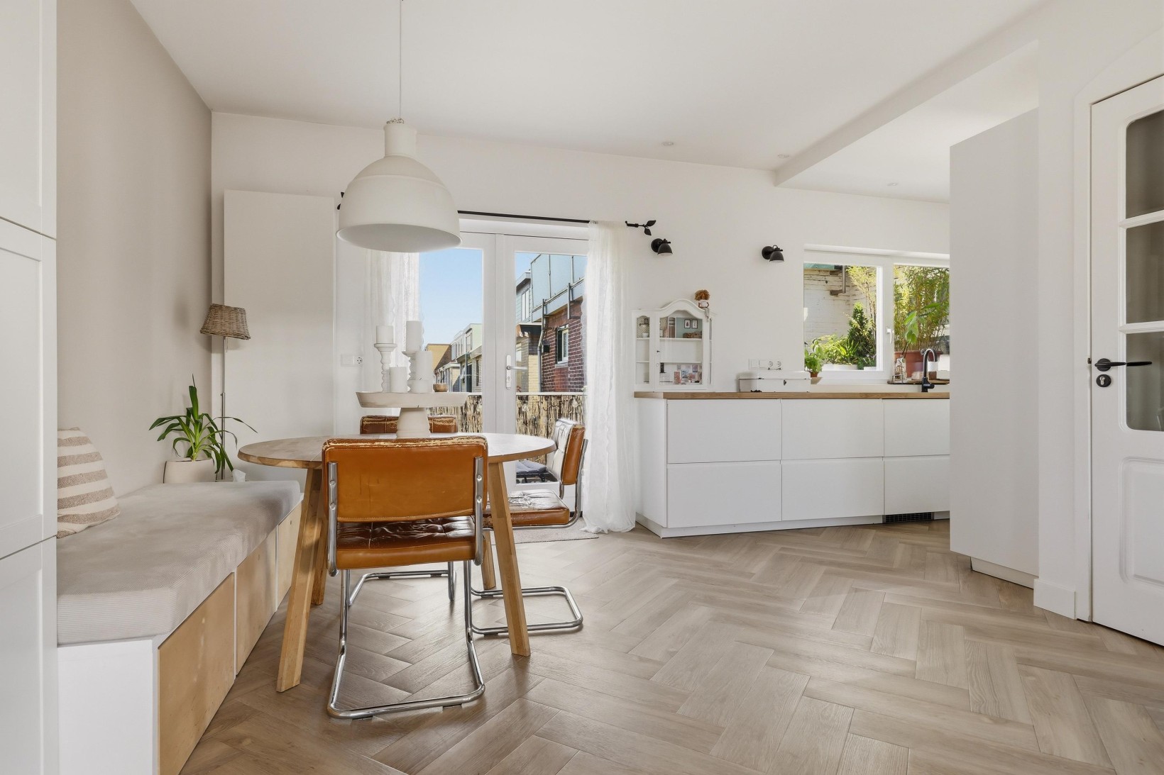 Appartement te koop: Vareniusstraat 9, Ijmuiden