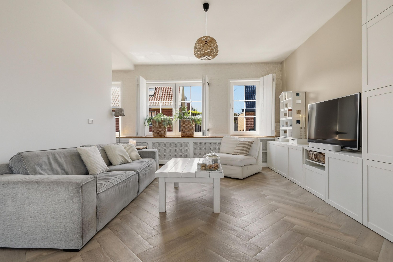 Appartement te koop: Vareniusstraat 9, Ijmuiden