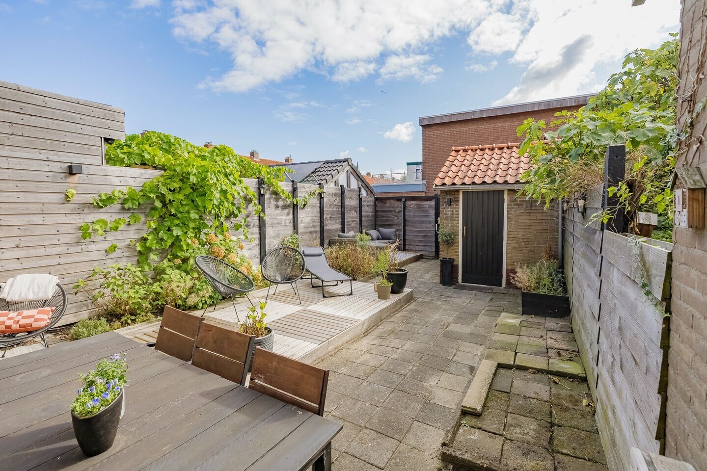 Tussenwoning te koop: Celsiusstraat 5, Ijmuiden