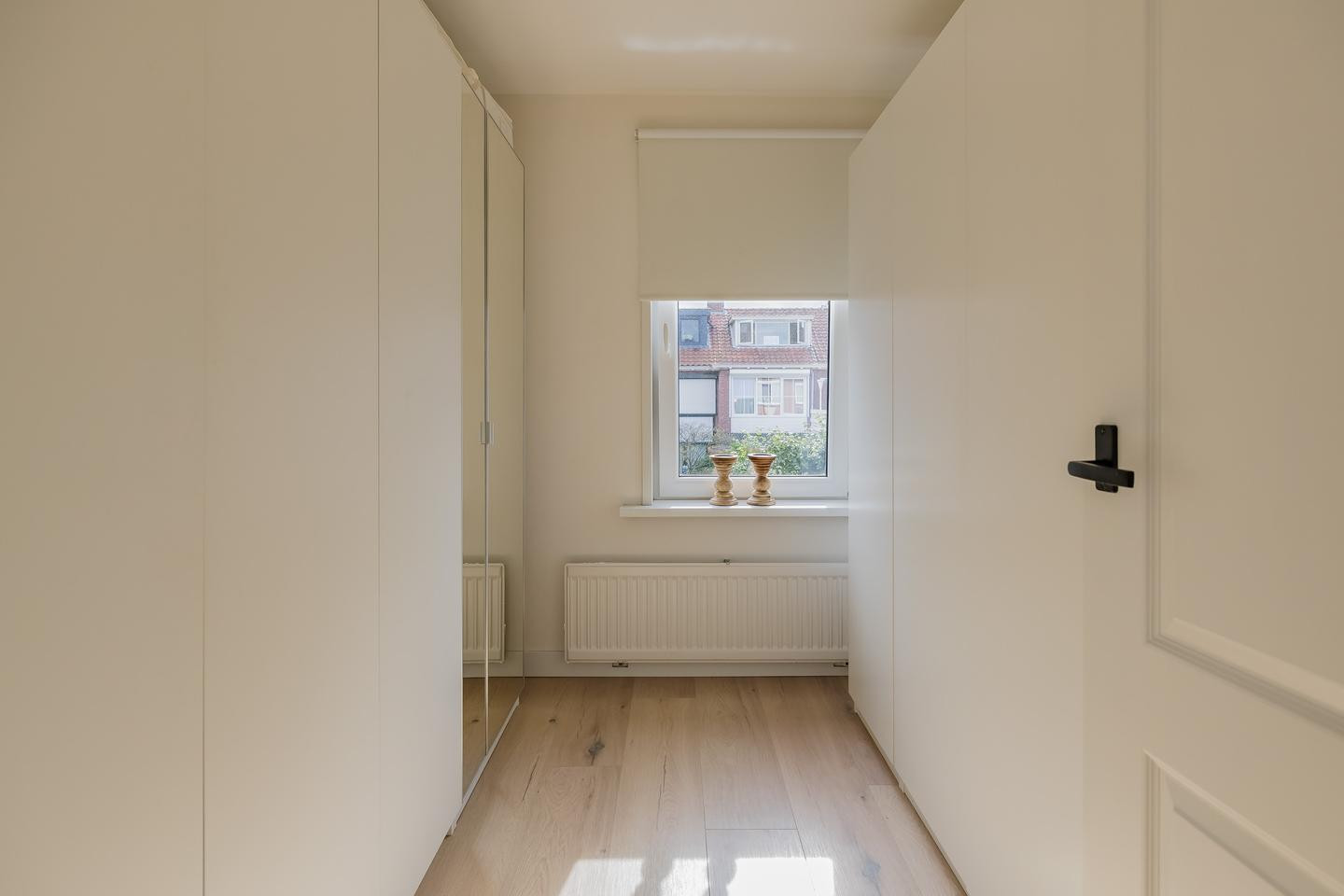 Tussenwoning te koop: Dolfijnstraat 218, Ijmuiden