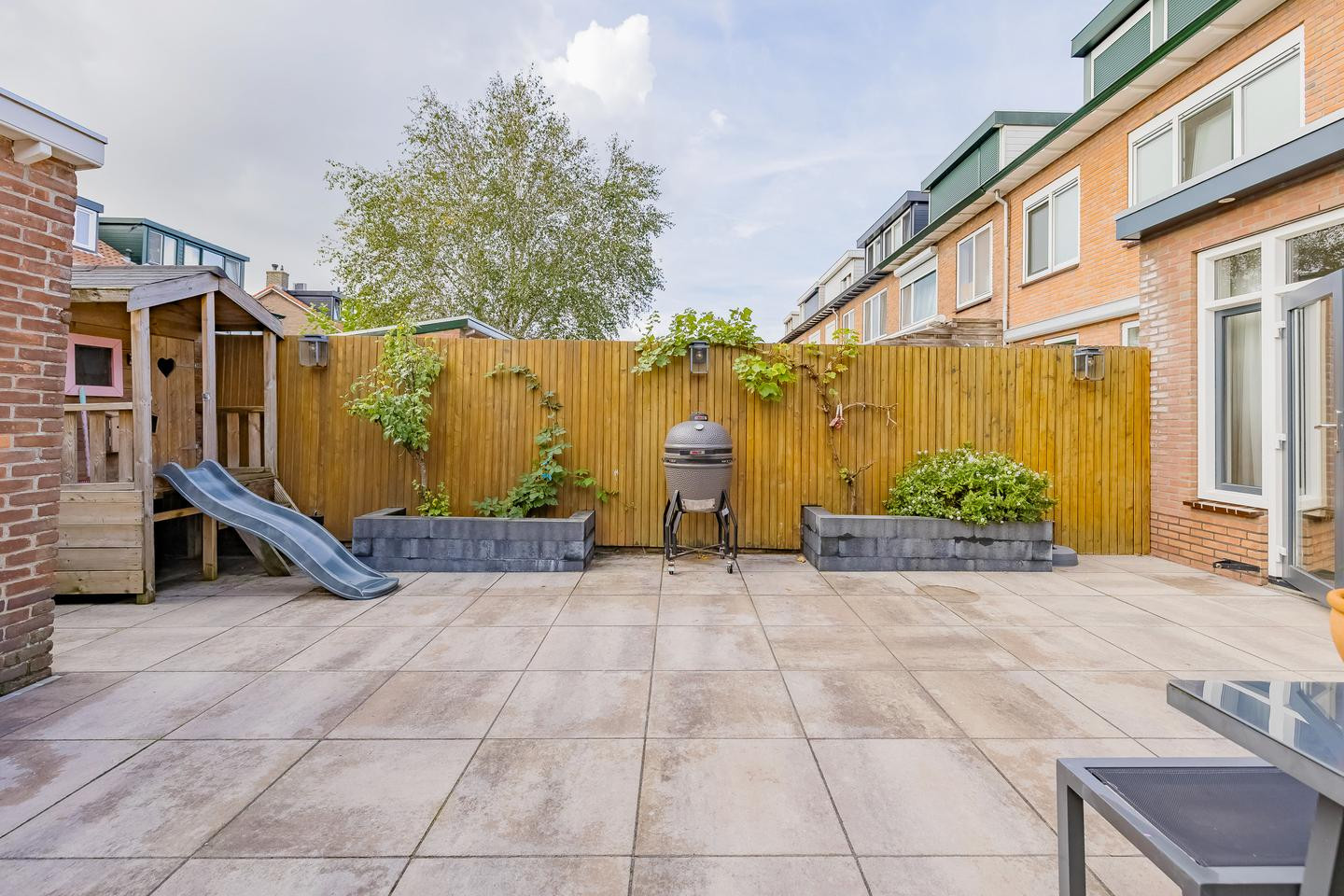 Tussenwoning te koop: Dolfijnstraat 218, Ijmuiden