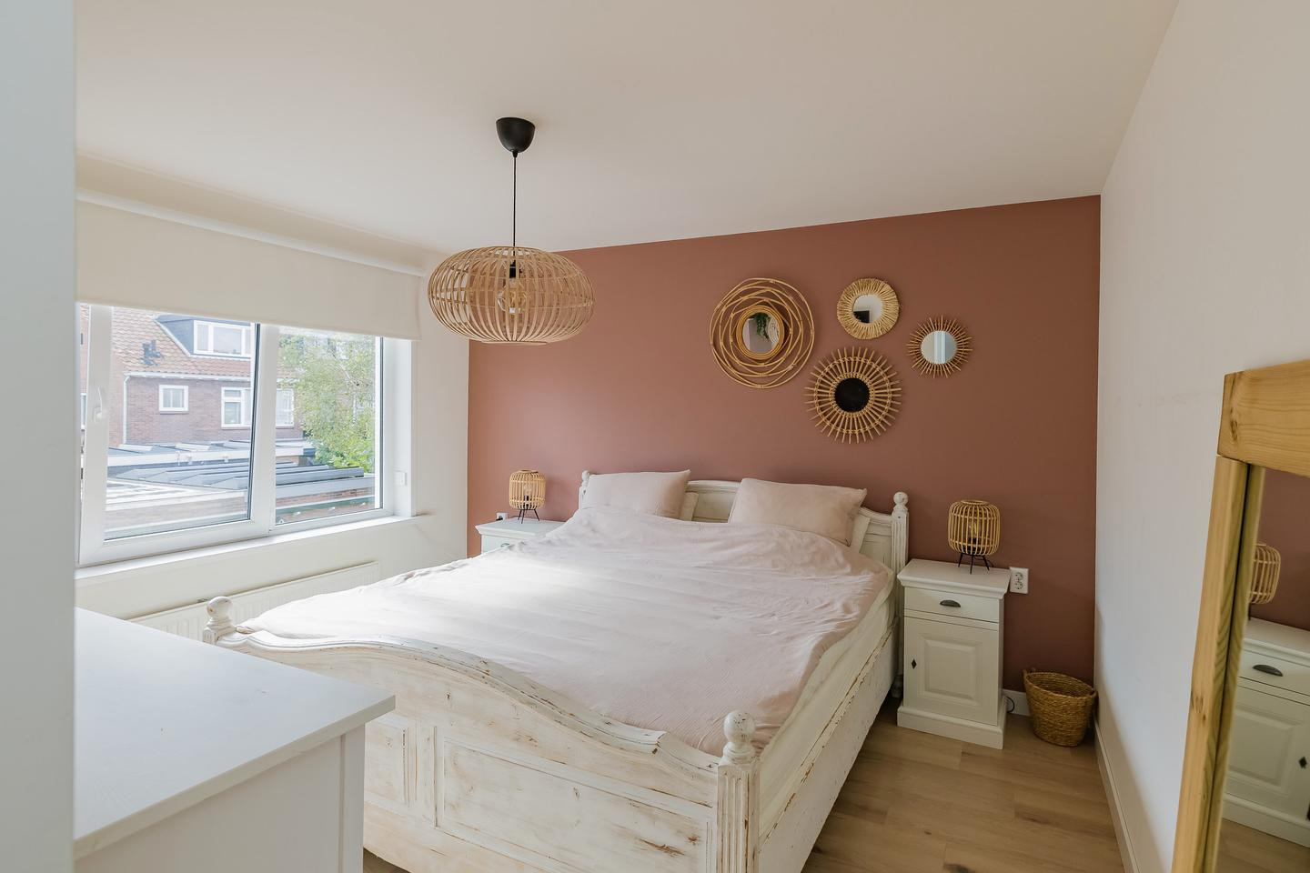 Tussenwoning te koop: Dolfijnstraat 218, Ijmuiden