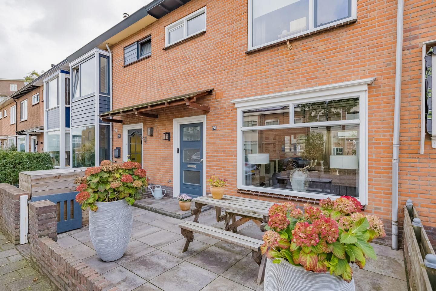 Tussenwoning te koop: Dolfijnstraat 218, Ijmuiden