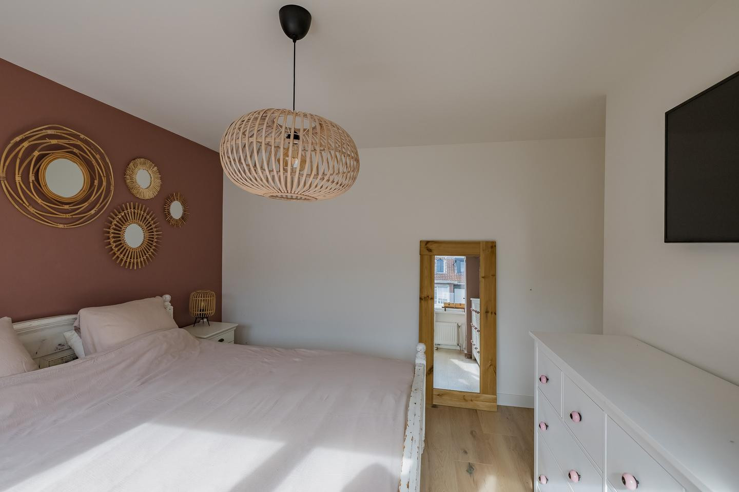 Tussenwoning te koop: Dolfijnstraat 218, Ijmuiden