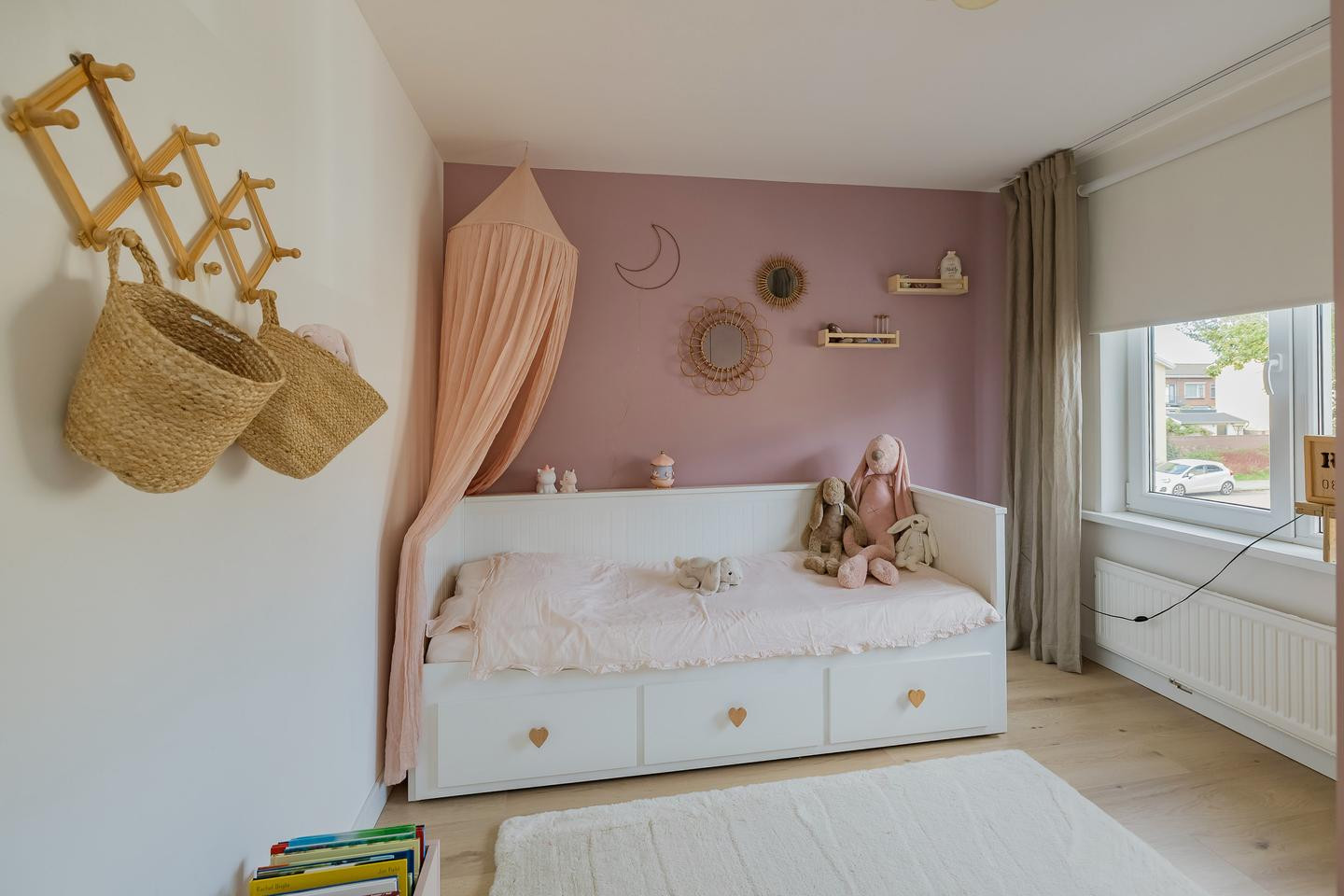 Tussenwoning te koop: Dolfijnstraat 218, Ijmuiden