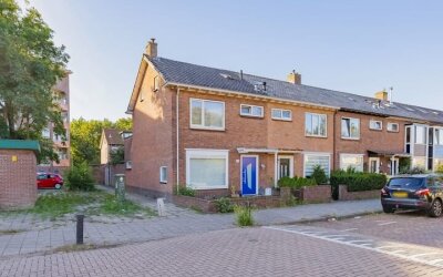 Dolfijnstraat 228