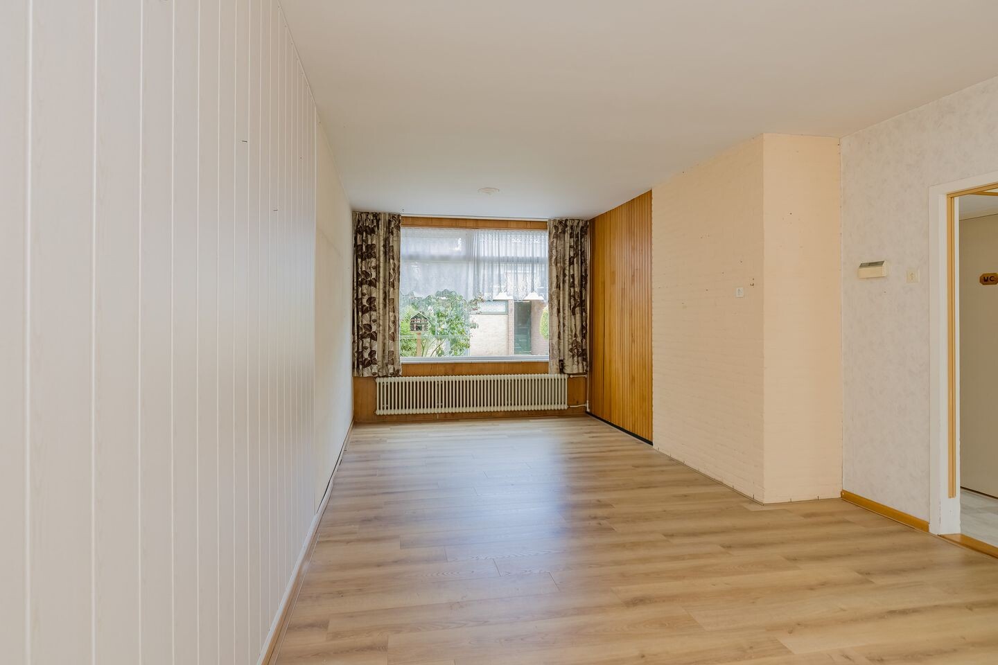 Tussenwoning te koop: De Uitkijklaan 5, Ijmuiden