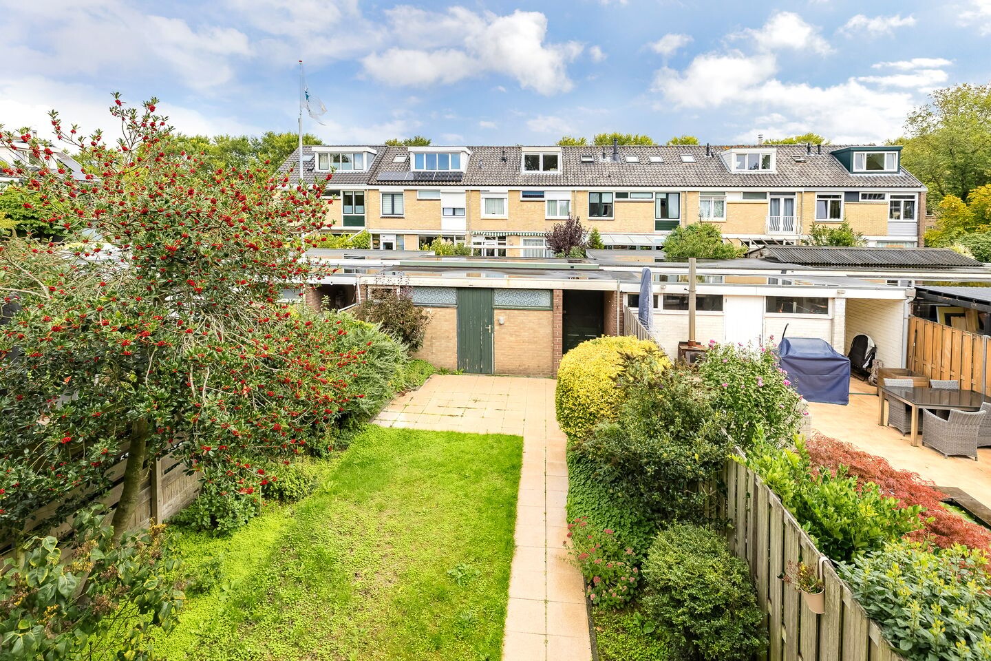 Tussenwoning te koop: De Uitkijklaan 5, Ijmuiden