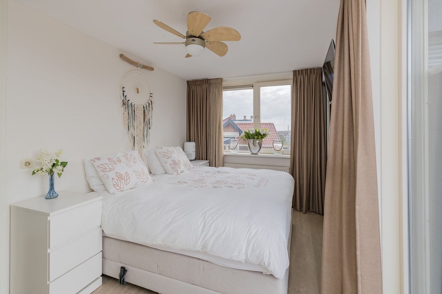 Appartement te koop: Koningin Wilhelminakade 221A, Ijmuiden