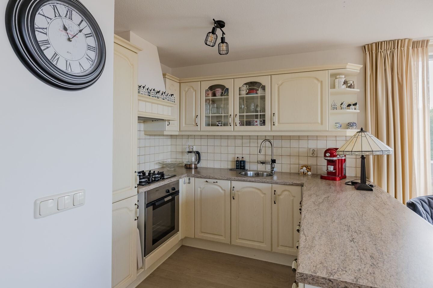 Appartement te koop: Koningin Wilhelminakade 221A, Ijmuiden