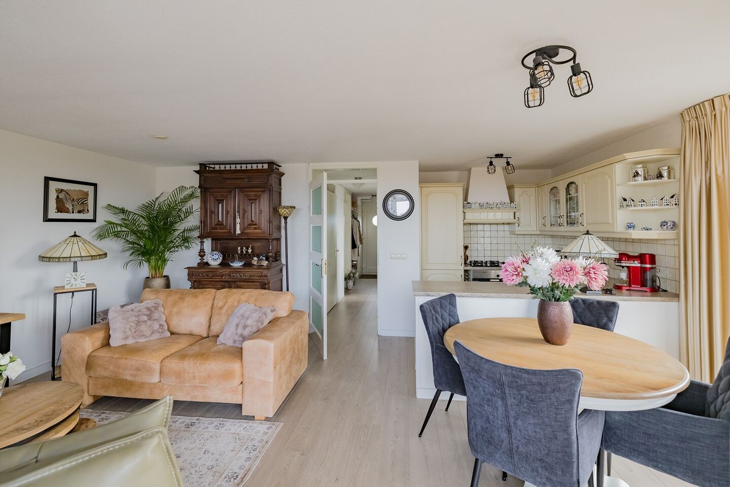 Appartement te koop: Koningin Wilhelminakade 221A, Ijmuiden