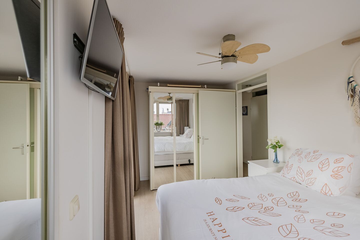 Appartement te koop: Koningin Wilhelminakade 221A, Ijmuiden