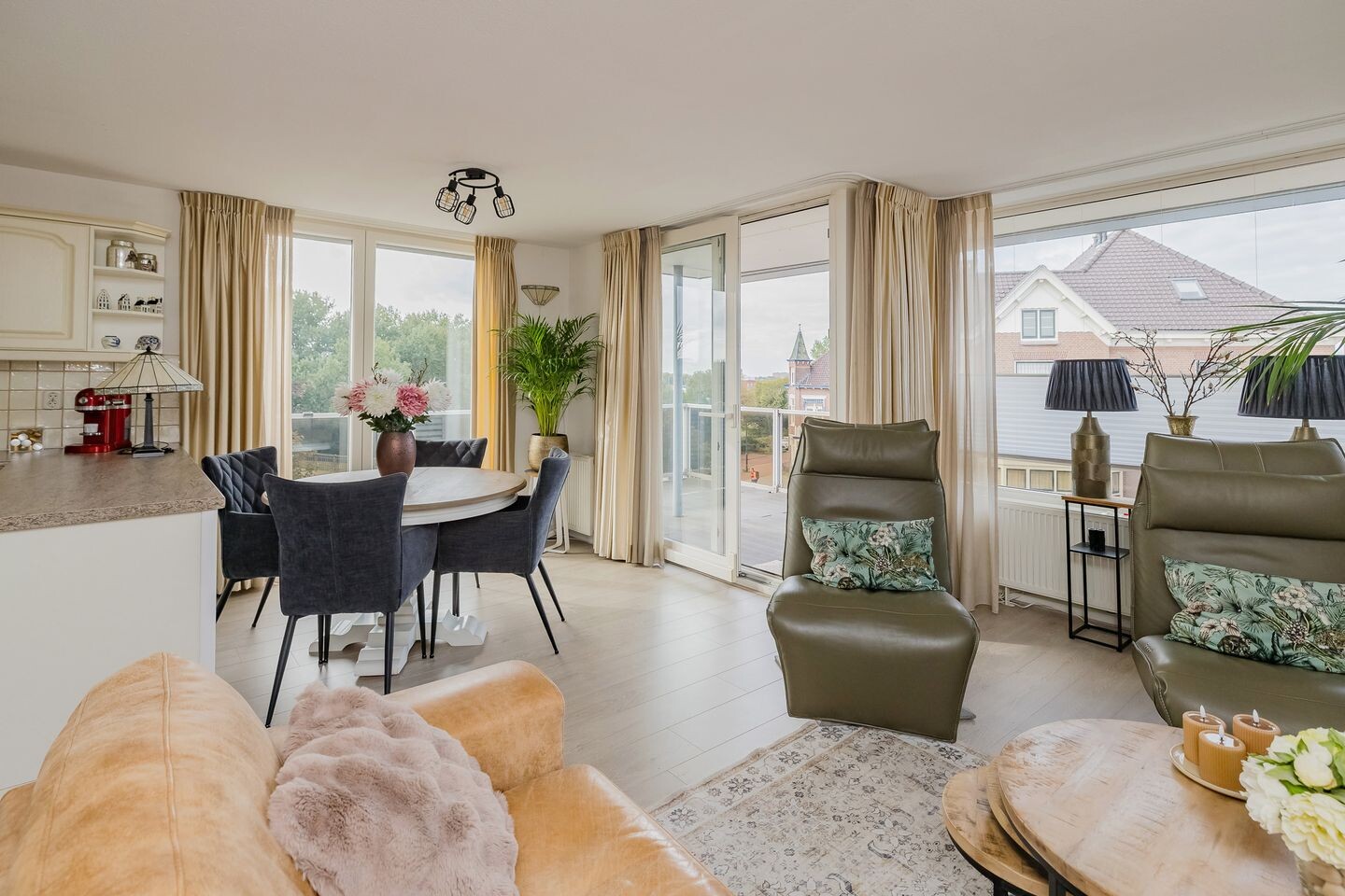 Appartement te koop: Koningin Wilhelminakade 221A, Ijmuiden