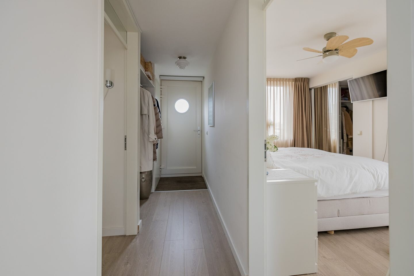 Appartement te koop: Koningin Wilhelminakade 221A, Ijmuiden
