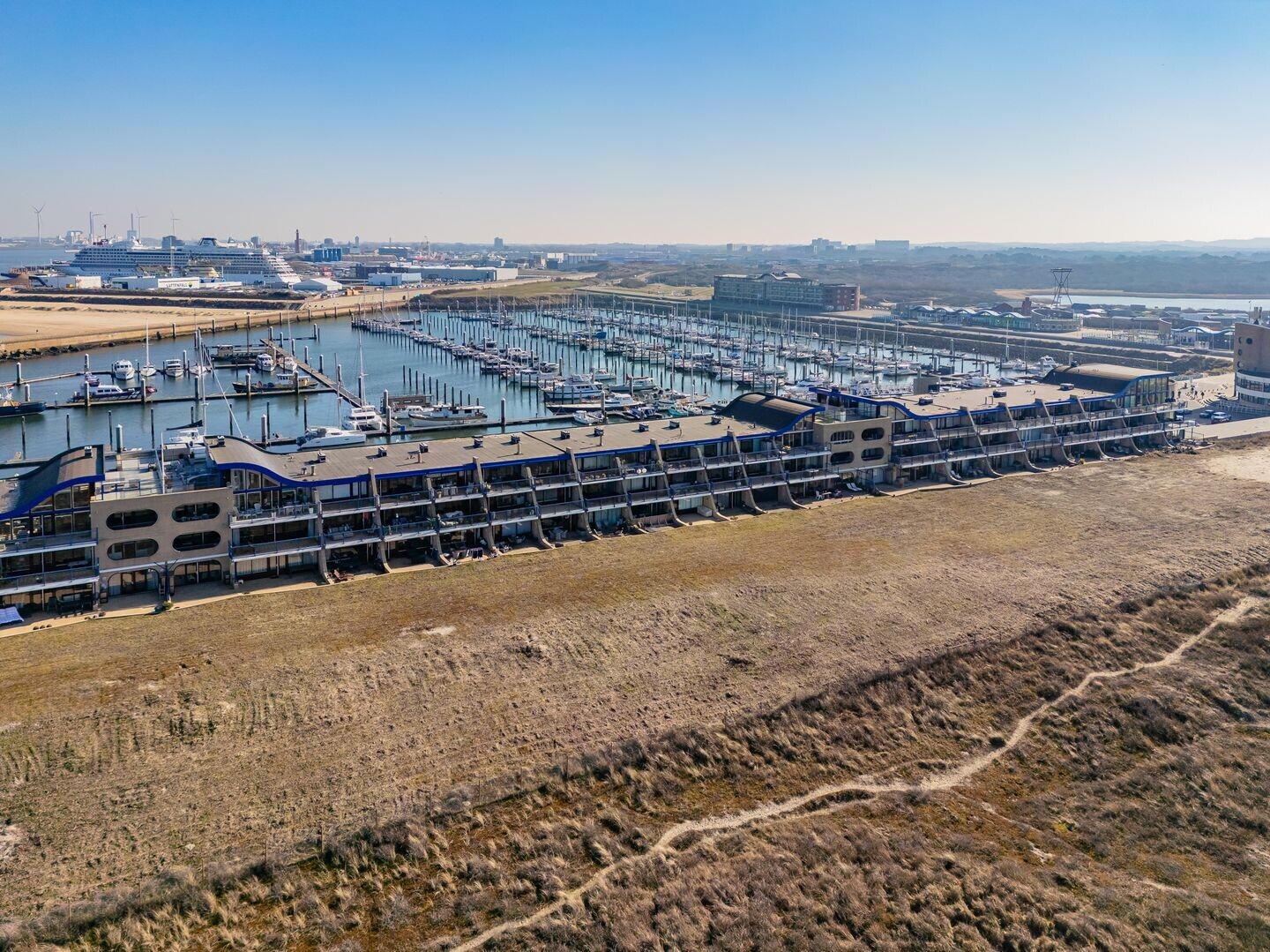 Appartement te koop: Kennemerboulevard 670, Ijmuiden