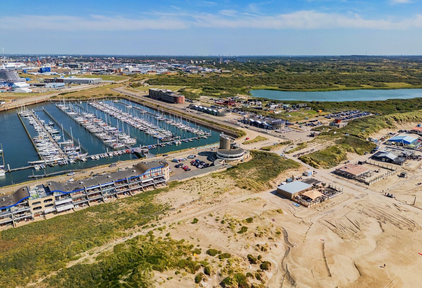 Appartement te koop: Kennemerboulevard 670, Ijmuiden