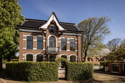 Kerkesingel 1