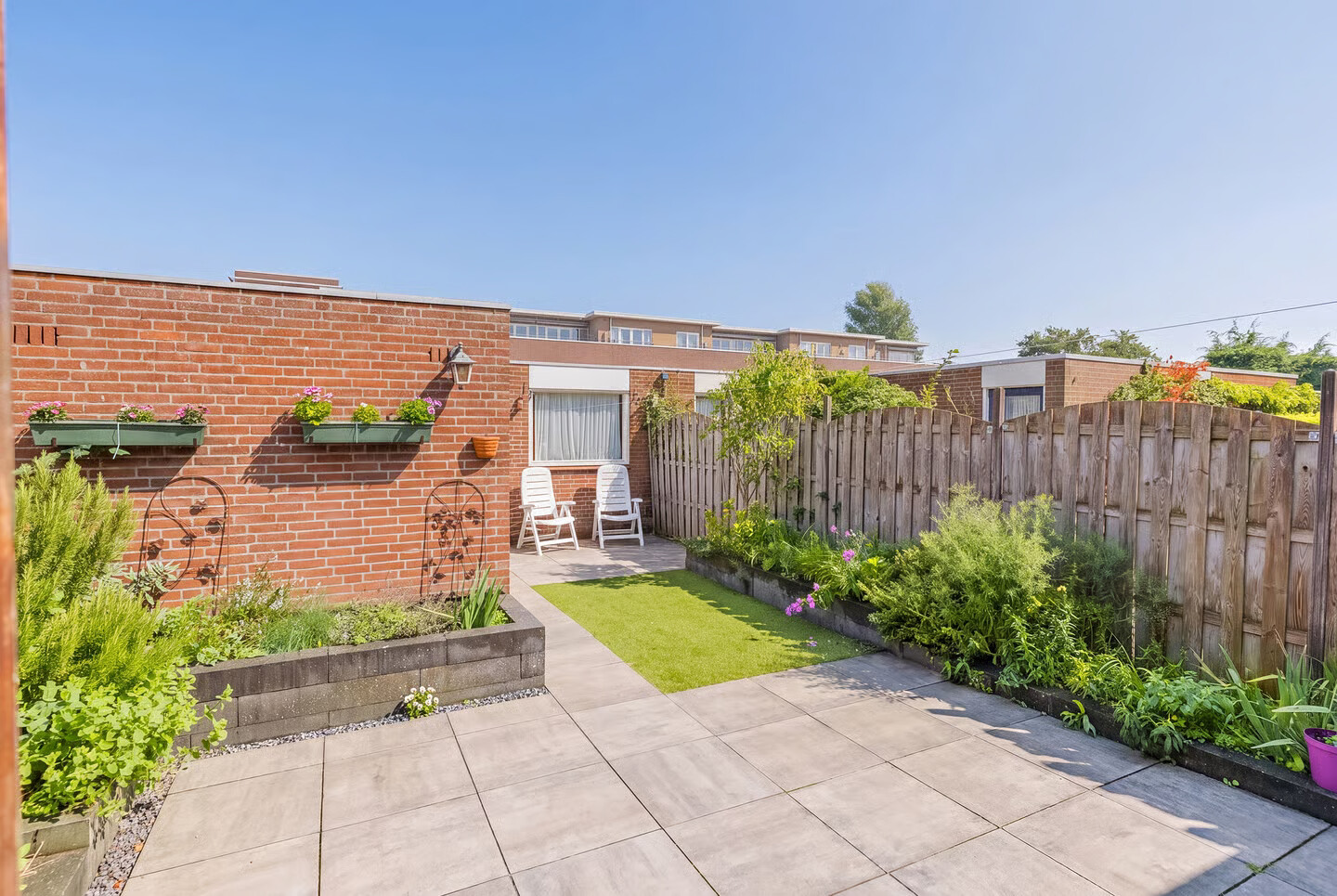 Tussenwoning te koop: Krommeland 37, Velsen-Zuid