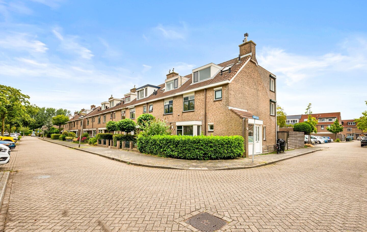 Tussenwoning te koop: De Kamp 37, Velserbroek