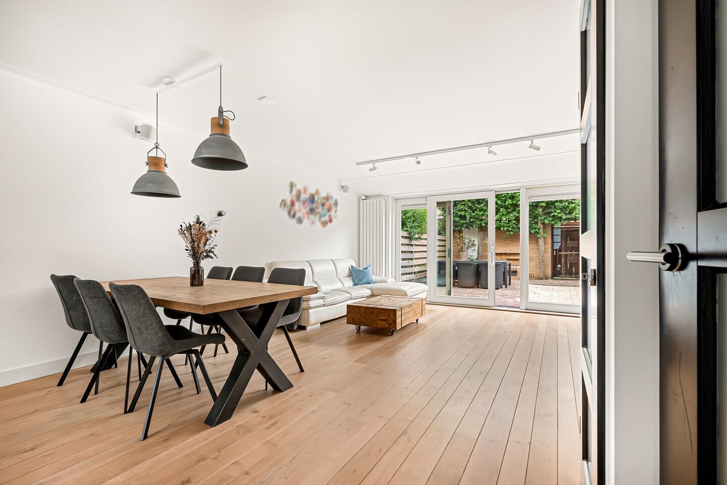 Tussenwoning te koop: De Kamp 37, Velserbroek