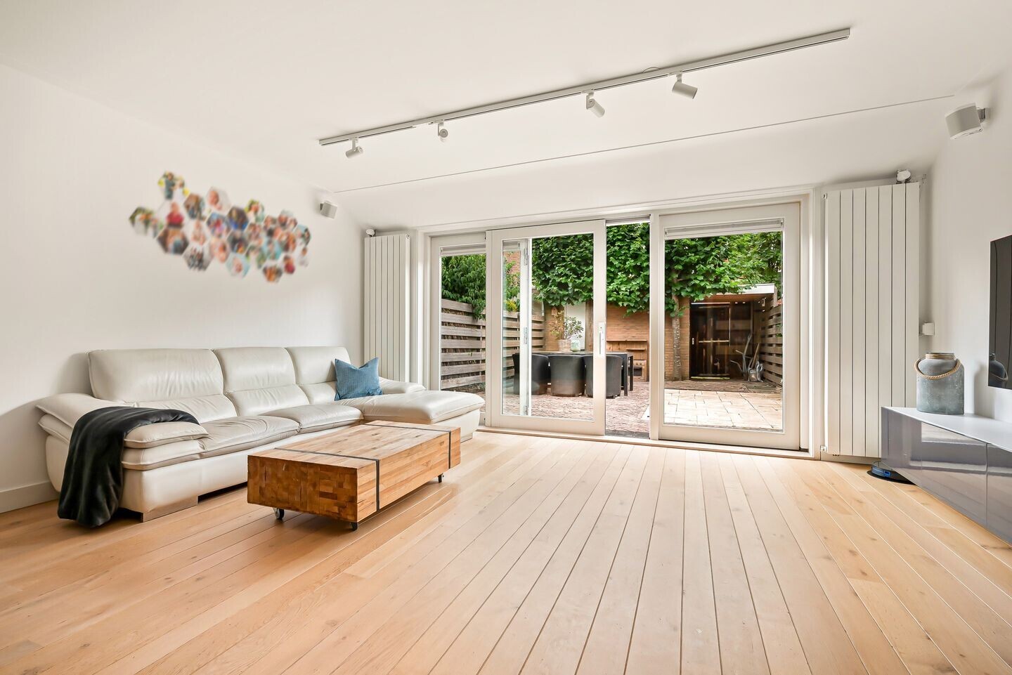 Tussenwoning te koop: De Kamp 37, Velserbroek
