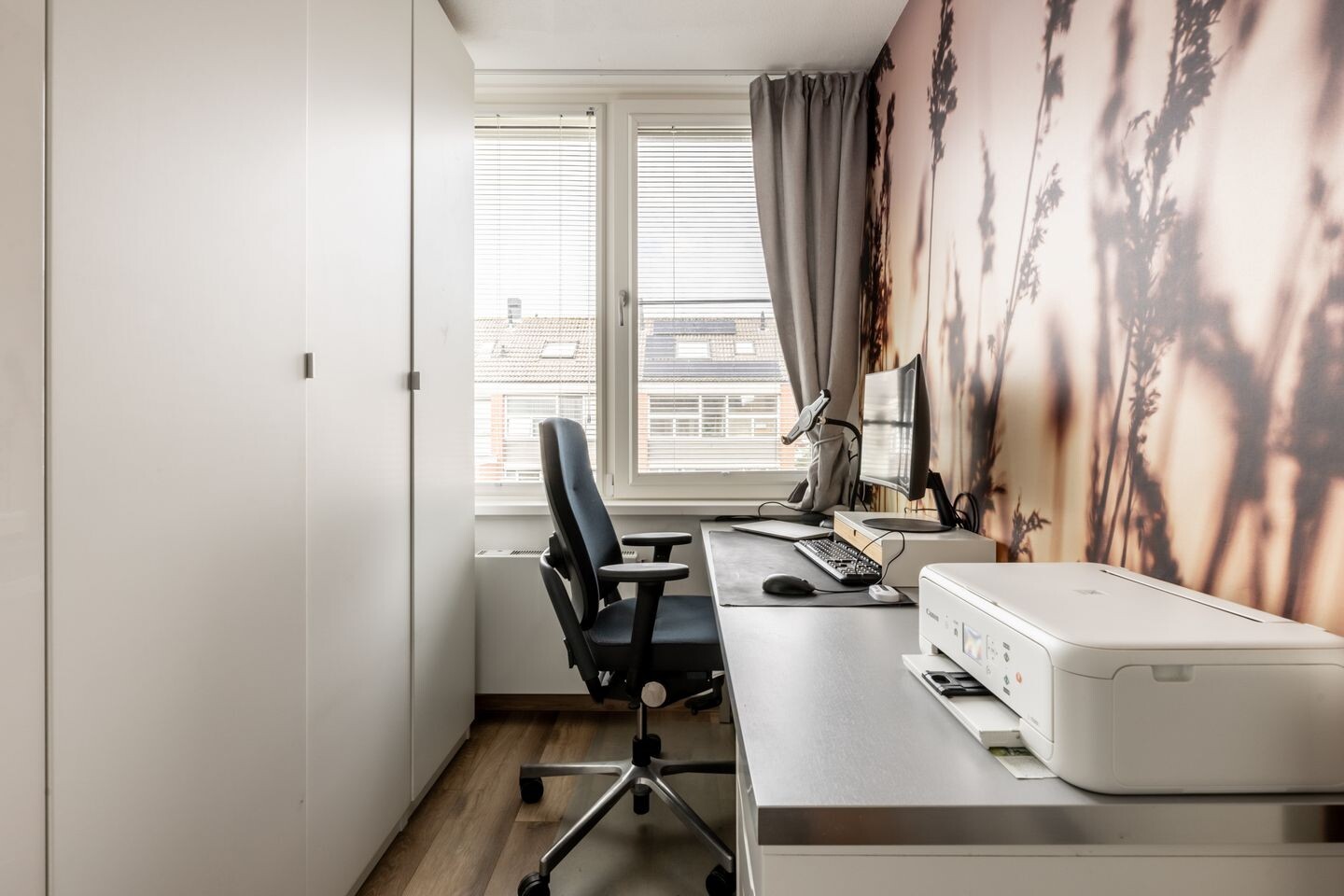 Hoekwoning te koop: Zwanebloembocht 156, Velserbroek