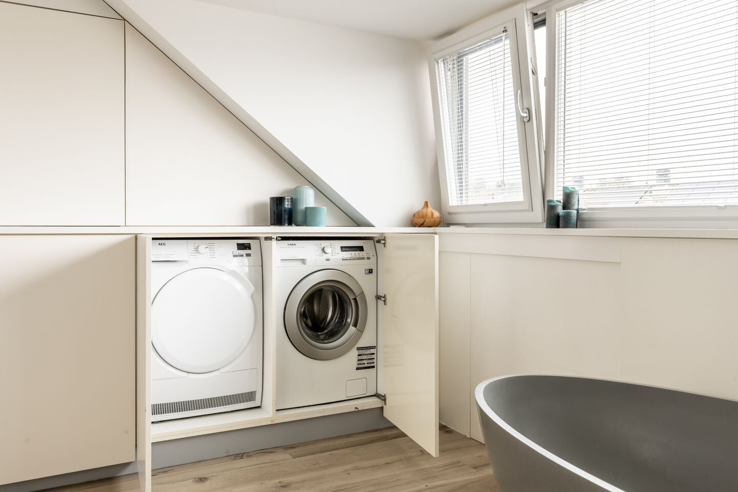 Hoekwoning te koop: Zwanebloembocht 156, Velserbroek