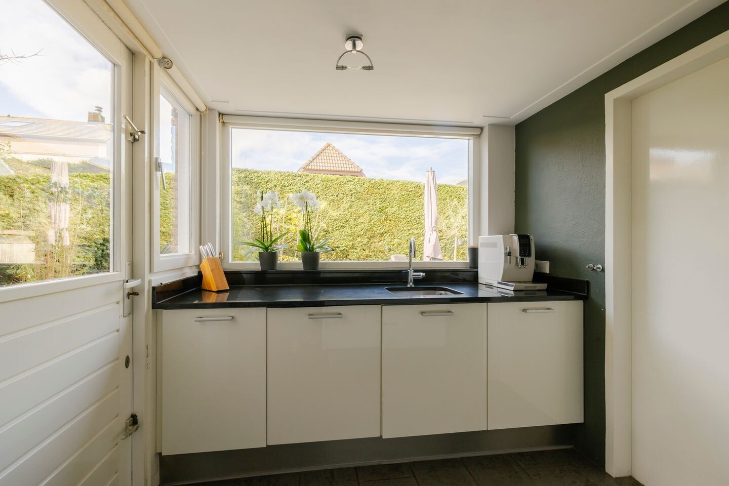 Twee-onder-één-kap te koop: Kleine Zonnedauw 4, Velserbroek