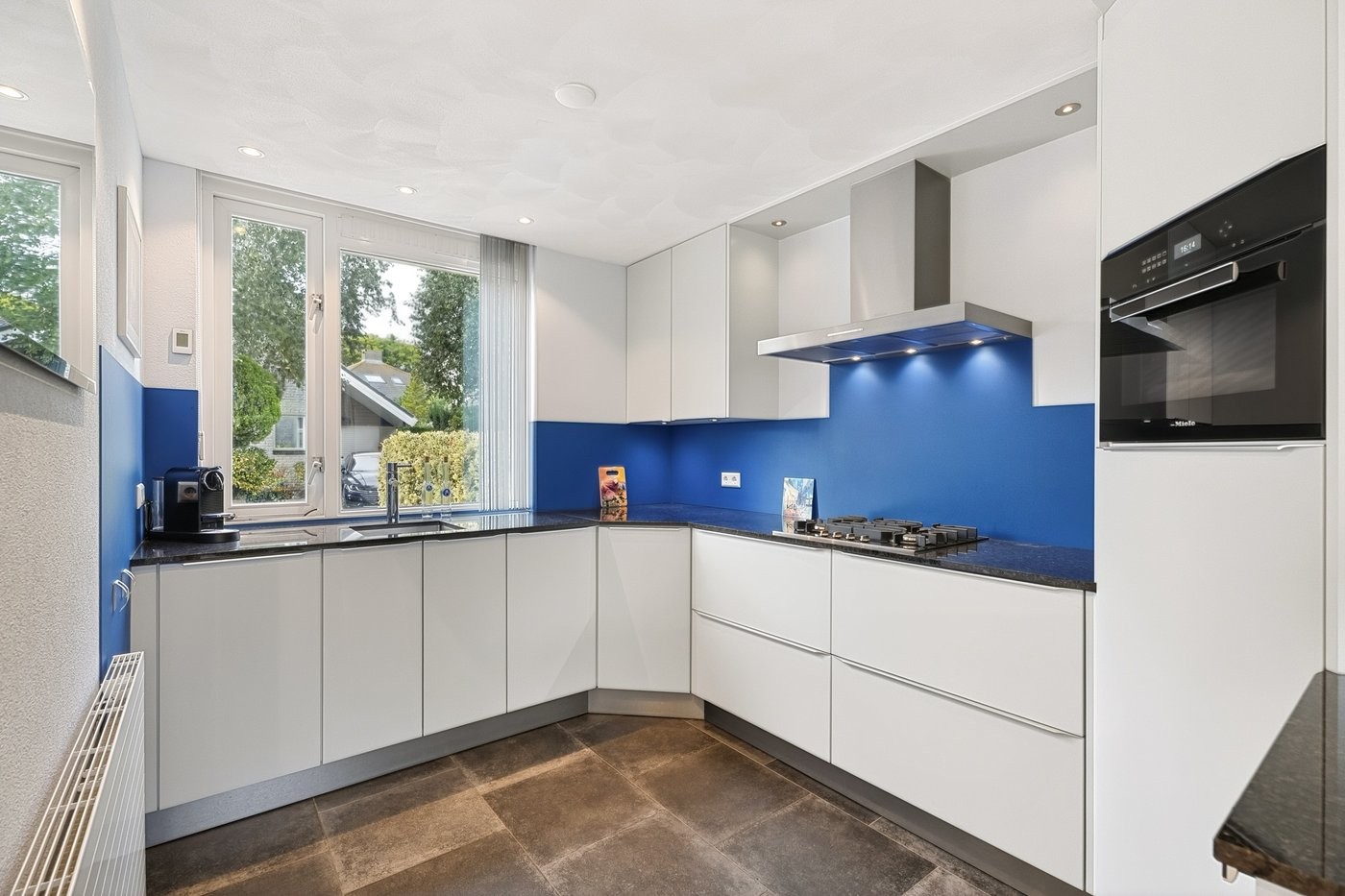 Tussenwoning te koop: Ronde Zonnedauw 44, Velserbroek