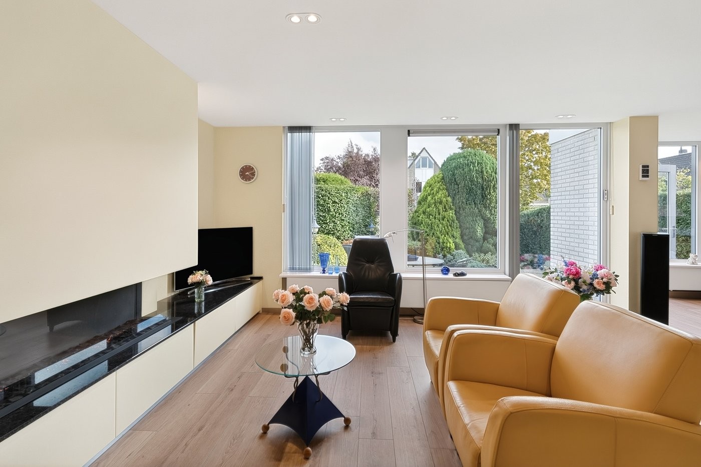 Tussenwoning te koop: Ronde Zonnedauw 44, Velserbroek