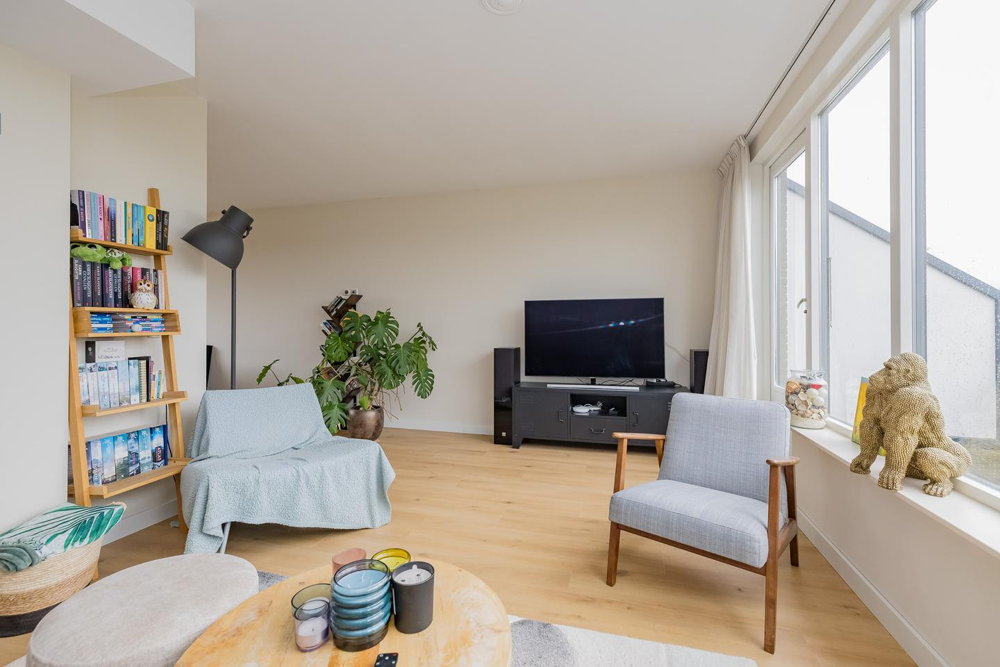 Tussenwoning te koop: Marie Jungiusstraat 25, Velserbroek