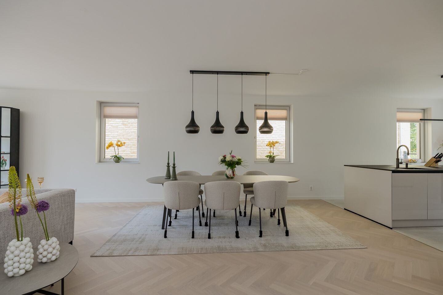 Twee-onder-één-kap te koop: Voorcroft 28, Velserbroek