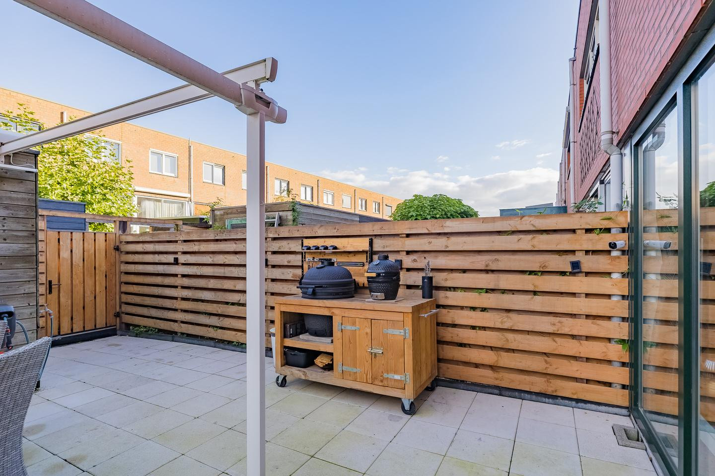 Tussenwoning te koop: L. Zocherplantsoen 93, Velserbroek