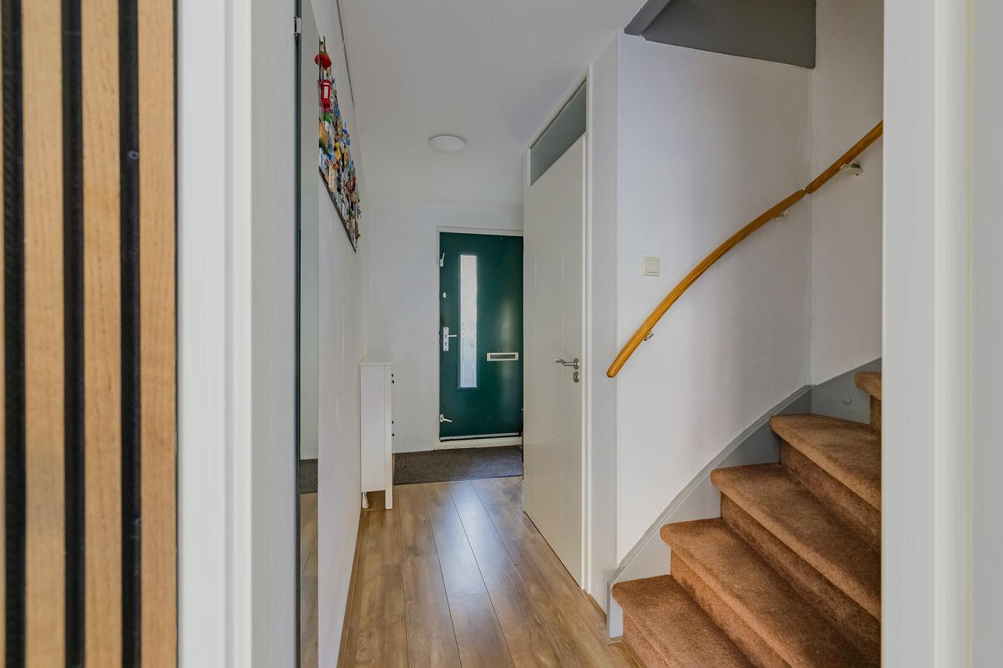 Tussenwoning te koop: L. Zocherplantsoen 93, Velserbroek