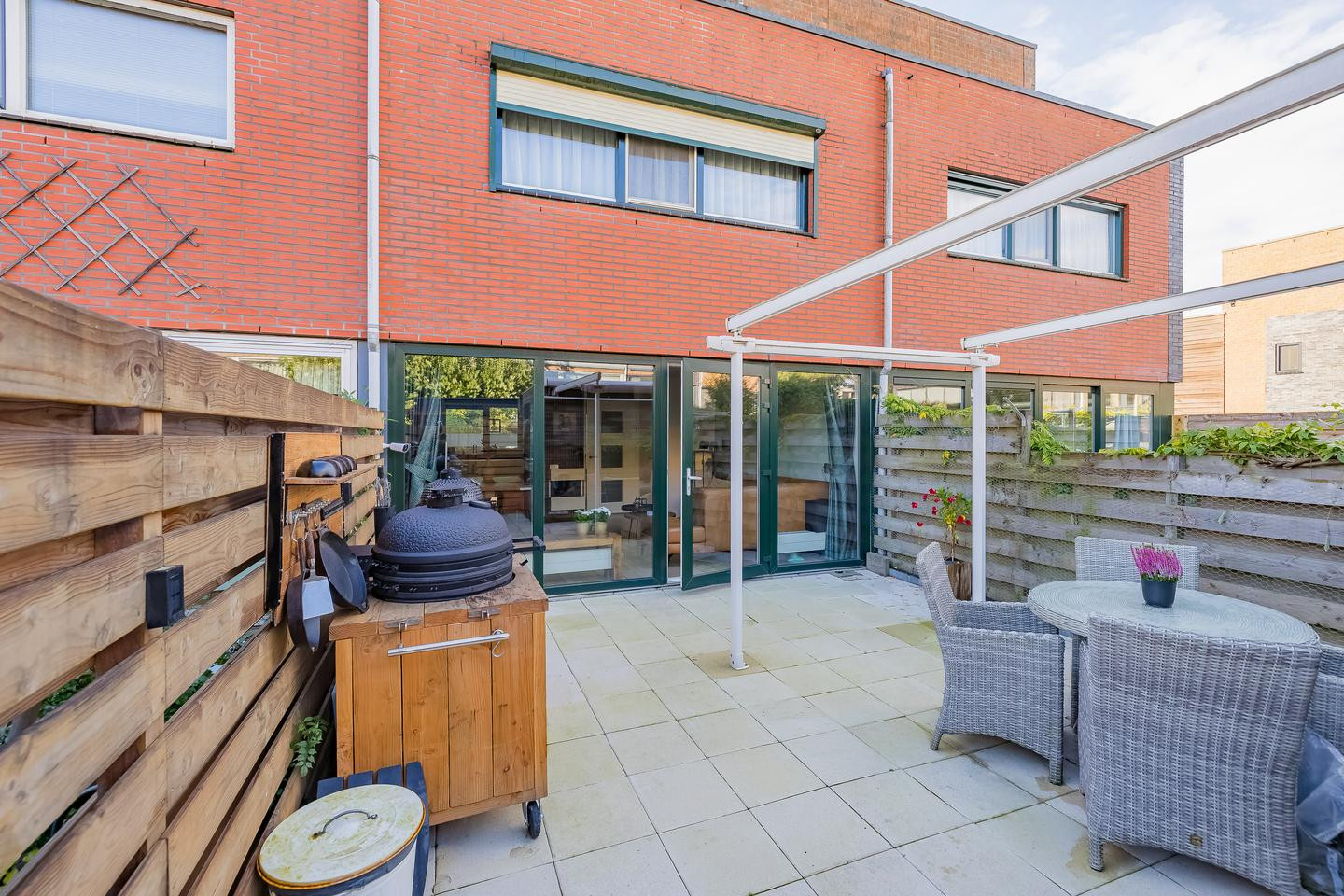 Tussenwoning te koop: L. Zocherplantsoen 93, Velserbroek