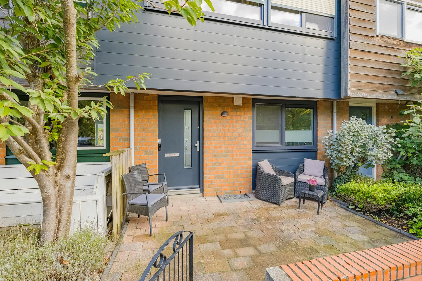 Tussenwoning te koop: L. Zocherplantsoen 93, Velserbroek