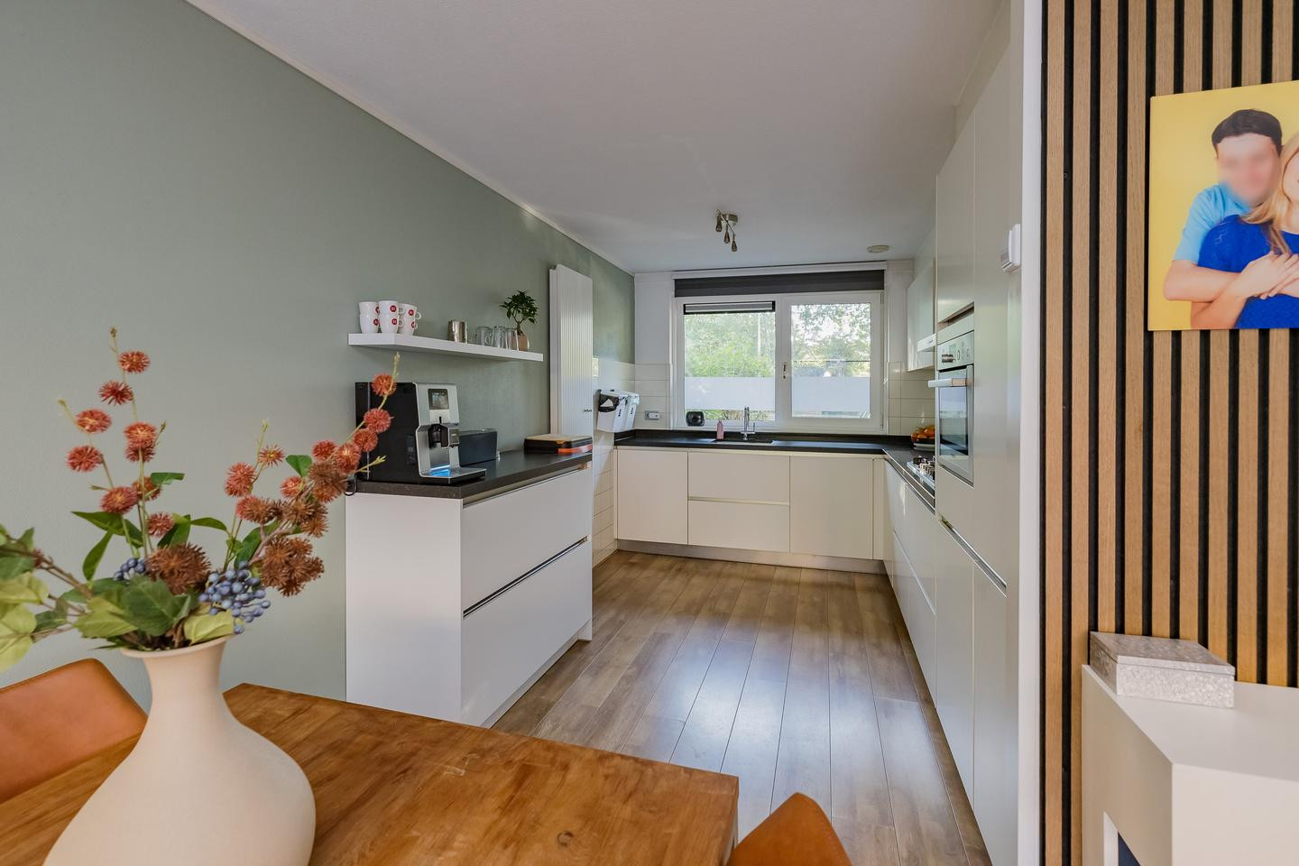 Tussenwoning te koop: L. Zocherplantsoen 93, Velserbroek