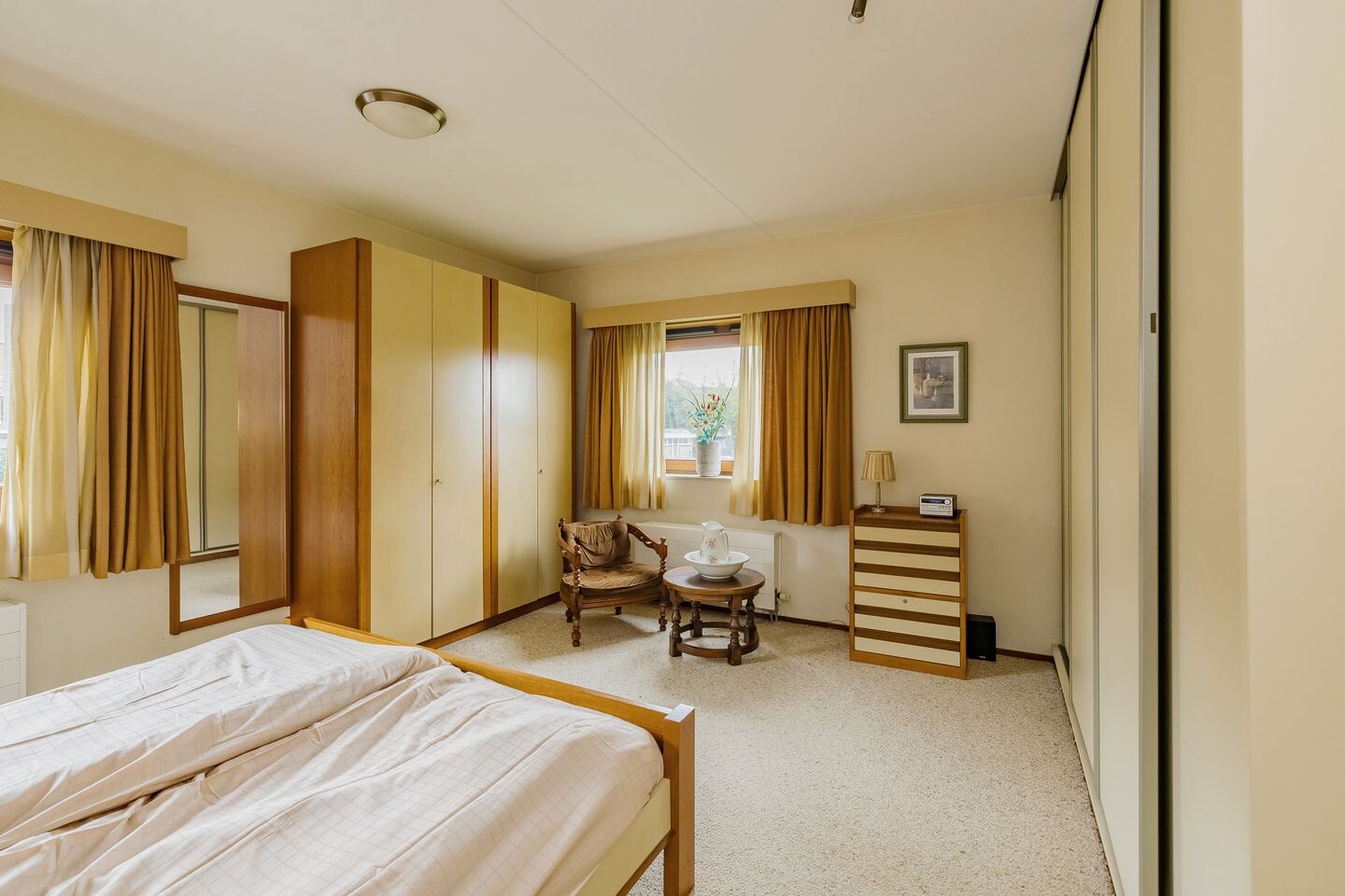 Appartement te koop: L. Springerstraat 120, Velserbroek