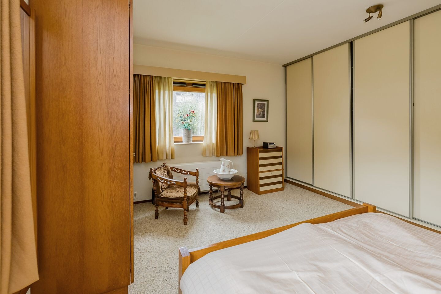 Appartement te koop: L. Springerstraat 120, Velserbroek