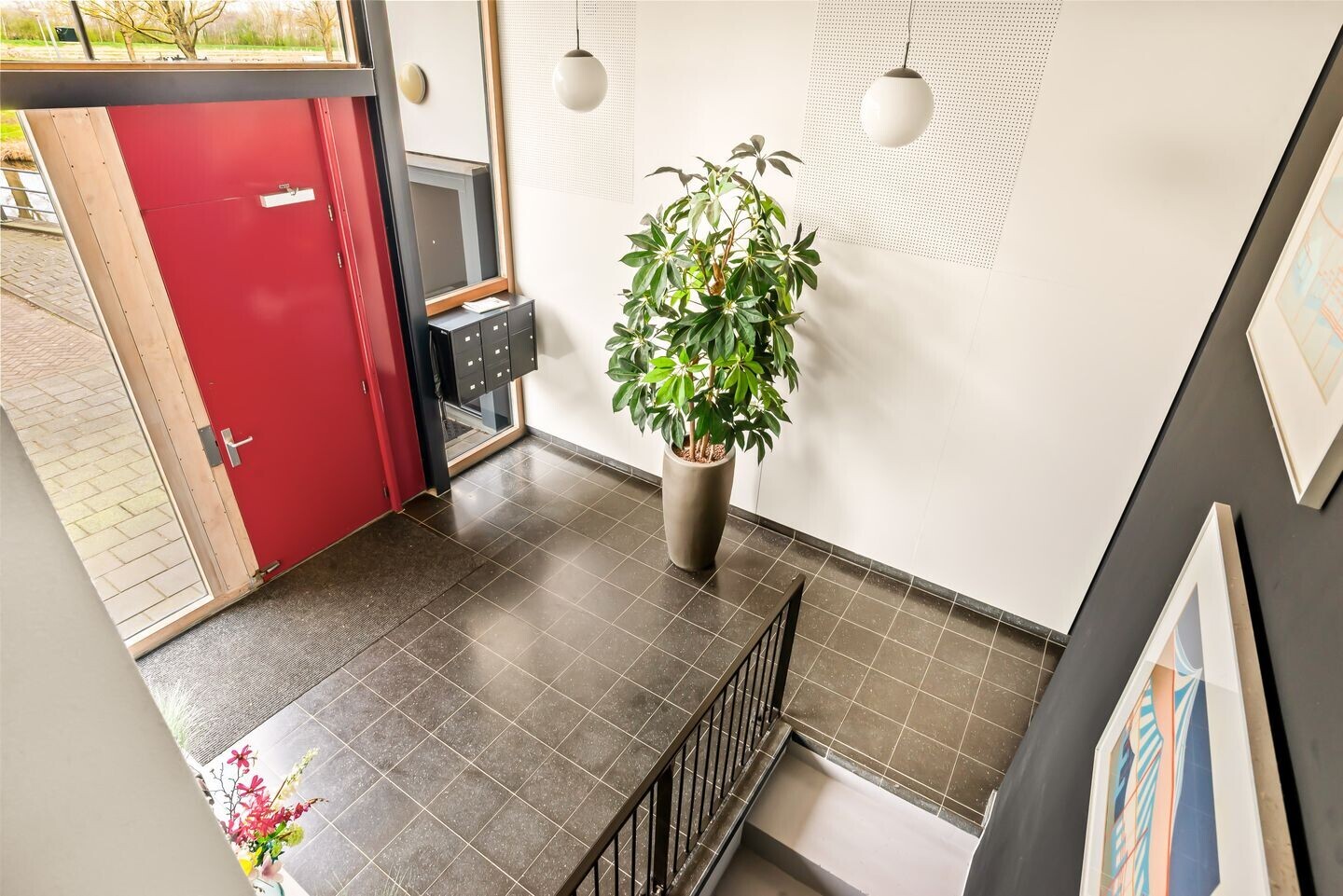Appartement te koop: L. Springerstraat 252, Velserbroek