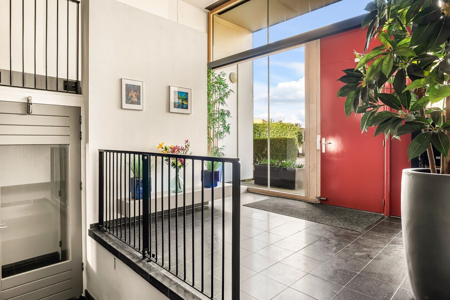 Appartement te koop: L. Springerstraat 252, Velserbroek