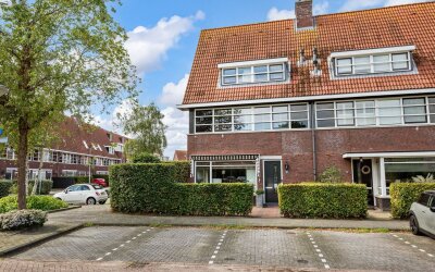 A. Molletstraat 32